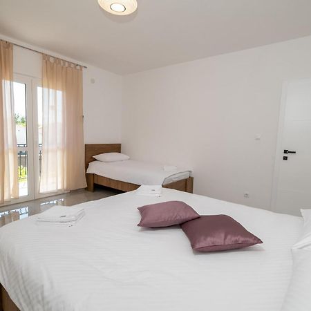 Apartments Zora Seline ห้อง รูปภาพ