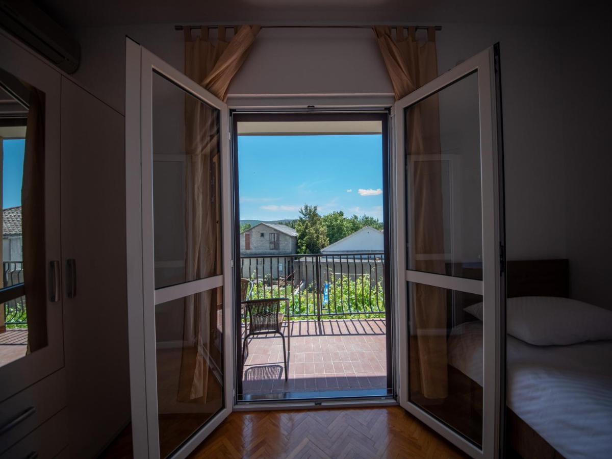 Apartments Zora Seline ภายนอก รูปภาพ