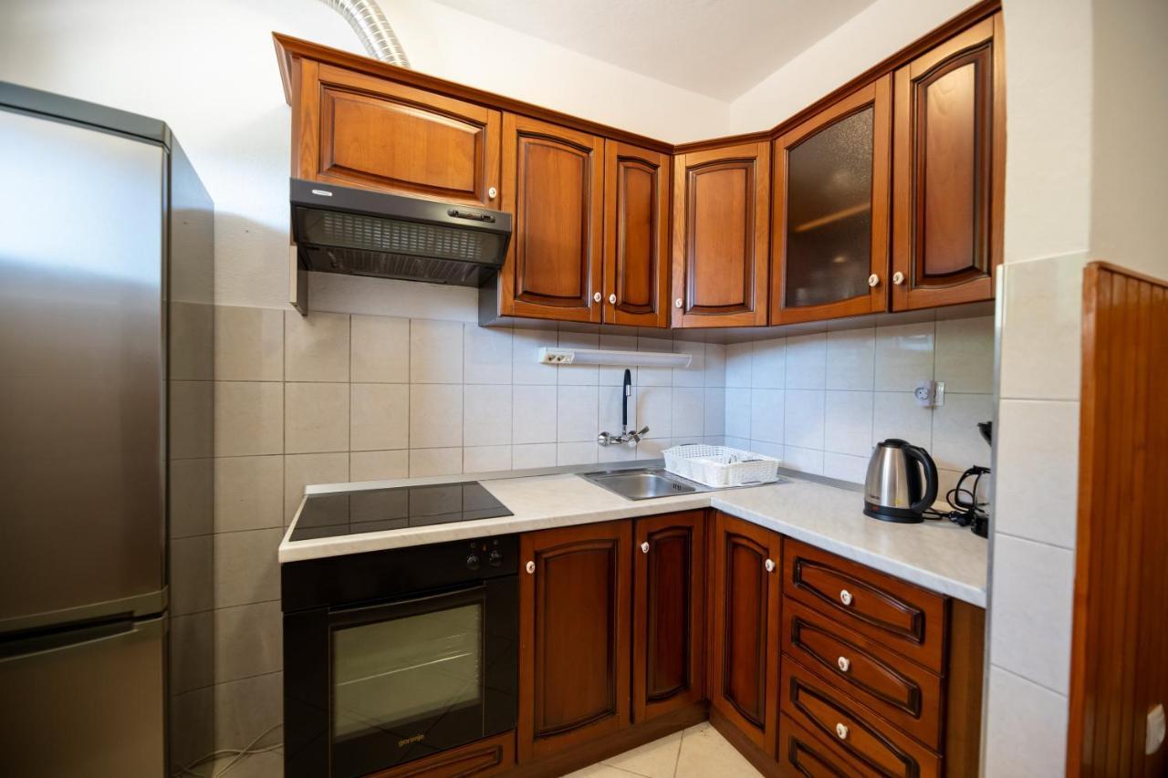 Apartments Zora Seline ภายนอก รูปภาพ